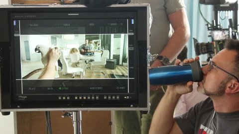 Produkcja pod kontrolą na ekranie referencyjnym